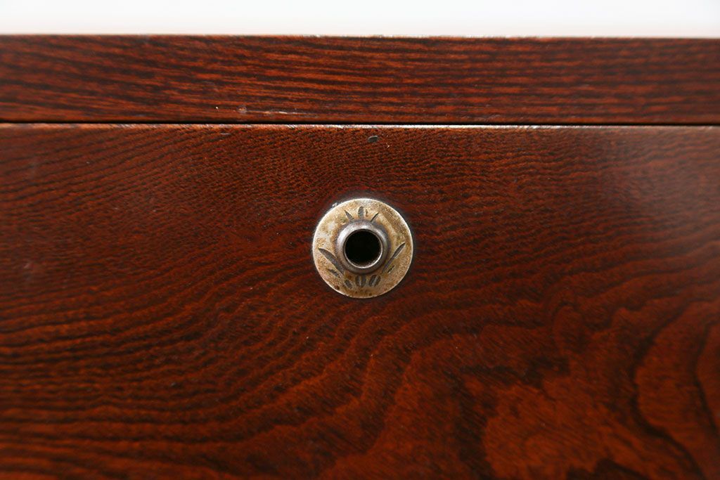 アンティーク家具　古民具・骨董 前面欅材の杢目の素晴らしい時代箪笥ローチェスト(2)(ローボード)