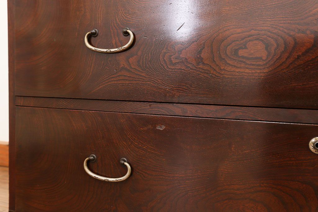 アンティーク家具　古民具・骨董 前面欅材の杢目の素晴らしい時代箪笥ローチェスト(2)(ローボード)