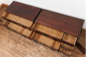 アンティーク家具　古民具・骨董 前面栗材の二段重ね米沢箪笥(時代箪笥)