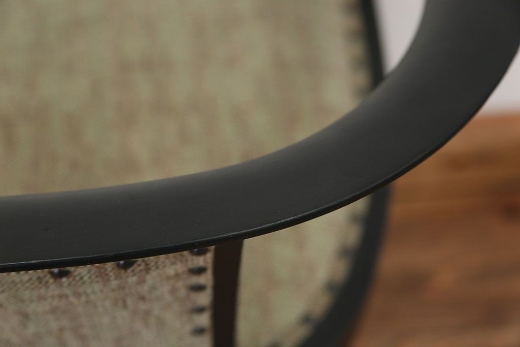 中古　1980年代　ブラックペイントアームチェア(1)