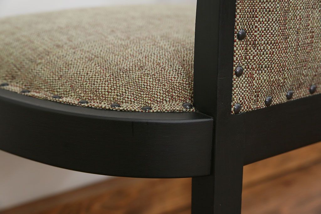 中古　1980年代　ブラックペイントアームチェア(1)