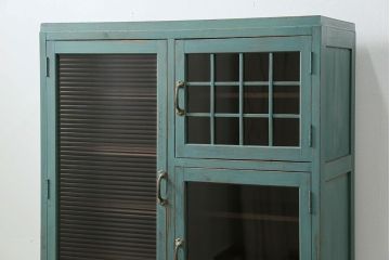 アンティーク家具　アンティークペイント　モールガラス入り食器棚(キッチンキャビネット、収納棚)