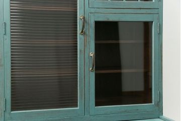 アンティーク家具　アンティークペイント　モールガラス入り食器棚(キッチンキャビネット、収納棚)