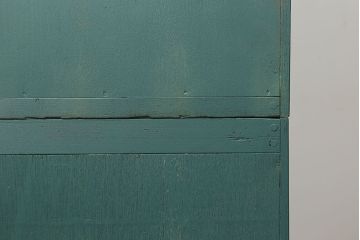 アンティーク家具　アンティークペイント　モールガラス入り食器棚(キッチンキャビネット、収納棚)