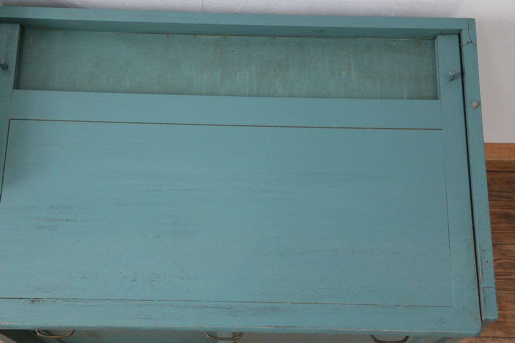 アンティーク家具　アンティークペイント　モールガラス入り食器棚(キッチンキャビネット、収納棚)