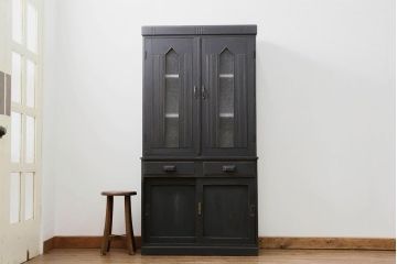 アンティーク家具　アンティークペイント　ダイヤガラス入り食器棚(キャビネット、ブックケース、収納棚)