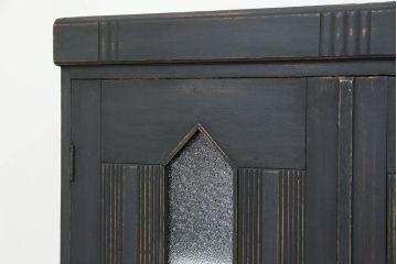 アンティーク家具　アンティークペイント　ダイヤガラス入り食器棚(キャビネット、ブックケース、収納棚)