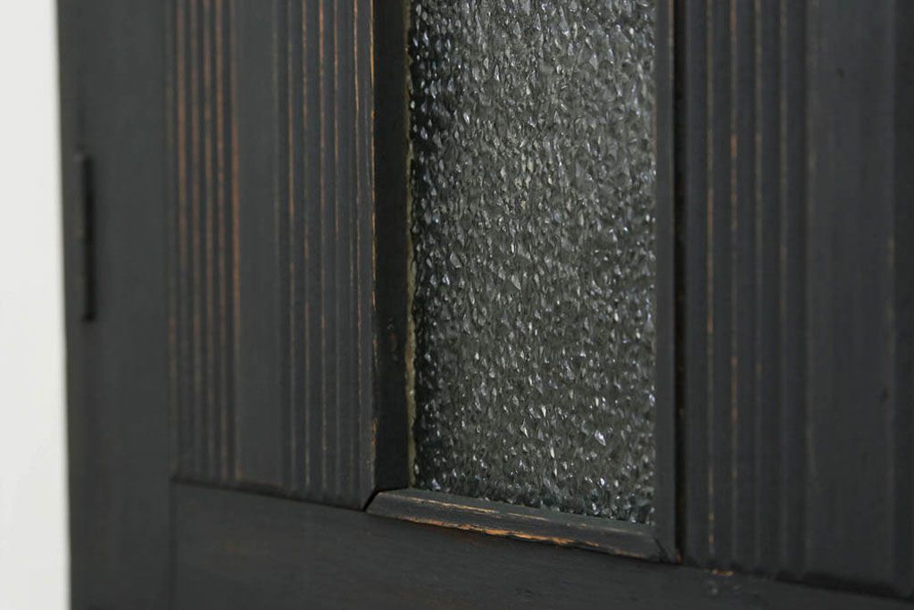 アンティーク家具　アンティークペイント　ダイヤガラス入り食器棚(キャビネット、ブックケース、収納棚)