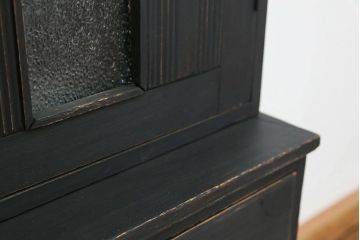 アンティーク家具　アンティークペイント　ダイヤガラス入り食器棚(キャビネット、ブックケース、収納棚)