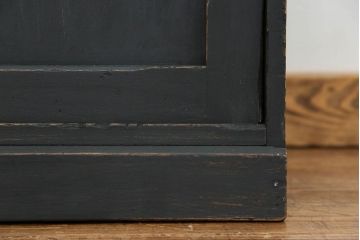 アンティーク家具　アンティークペイント　ダイヤガラス入り食器棚(キャビネット、ブックケース、収納棚)