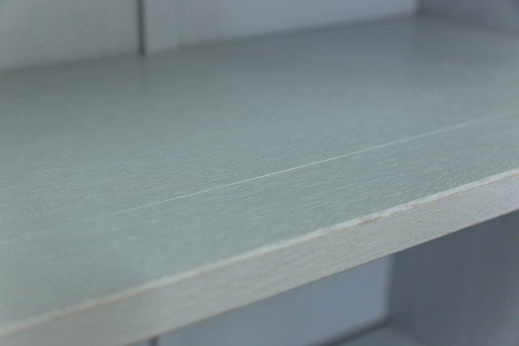 アンティーク家具　アンティークペイント　ダイヤガラス入り食器棚(キャビネット、ブックケース、収納棚)