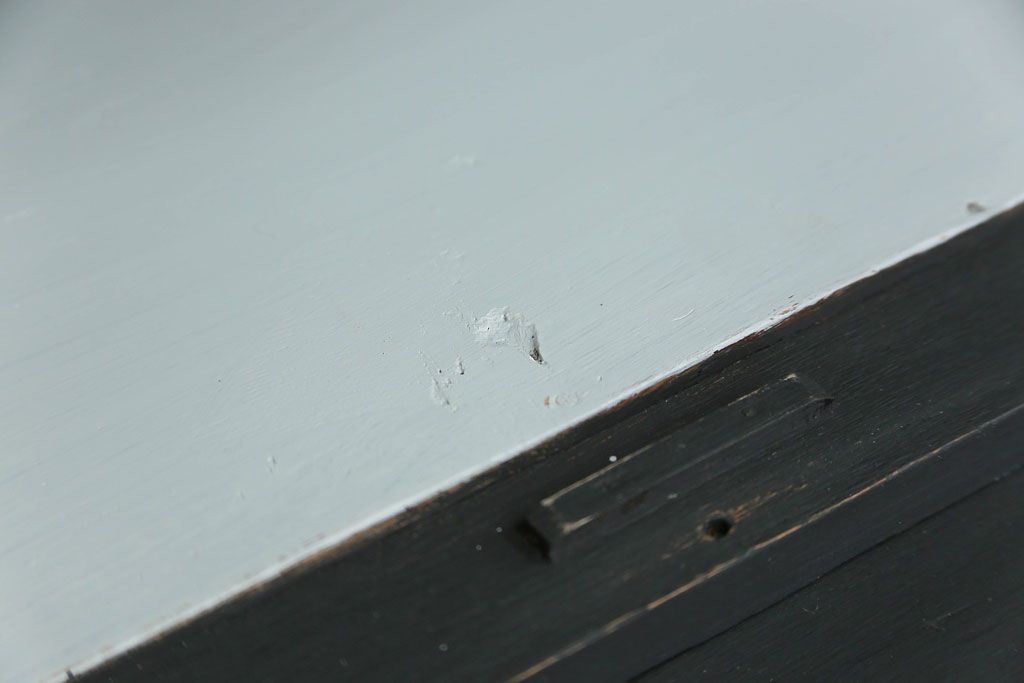 アンティーク家具　アンティークペイント　ダイヤガラス入り食器棚(キャビネット、ブックケース、収納棚)