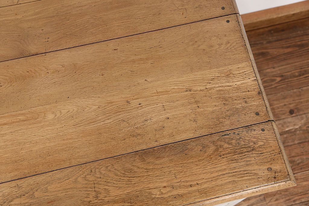 アンティーク家具　アンティークペイント　古いナラ材のかわいい片袖机　(テーブル、デスク、在宅ワーク、在宅用)