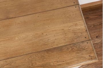 アンティーク家具　アンティークペイント　古いナラ材のかわいい片袖机　(テーブル、デスク、在宅ワーク、在宅用)