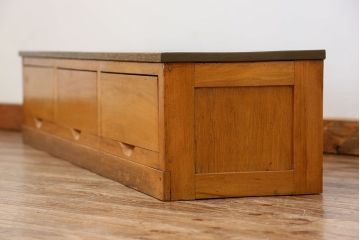 レトロ家具　昭和レトロ シンプルな三杯引き出しローボード　(ローチェスト)