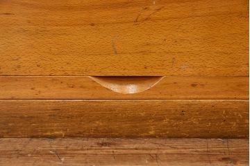 レトロ家具　昭和レトロ シンプルな三杯引き出しローボード　(ローチェスト)