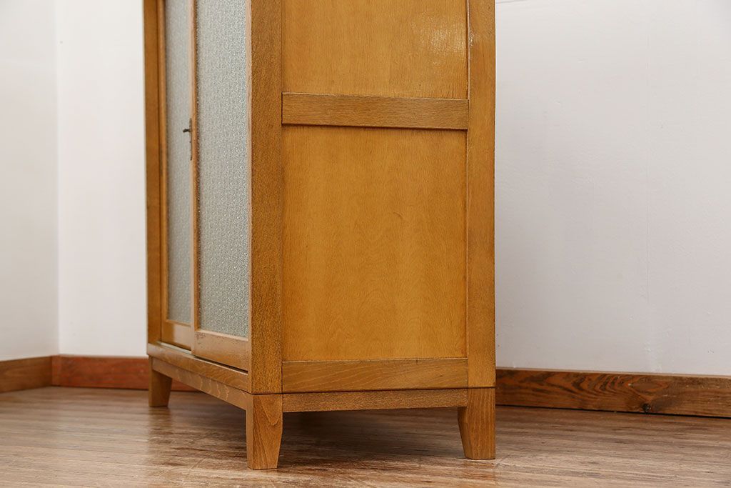 レトロ家具　昭和レトロ 古いダイヤガラスの脚付き収納棚　(キャビネット、食器棚)