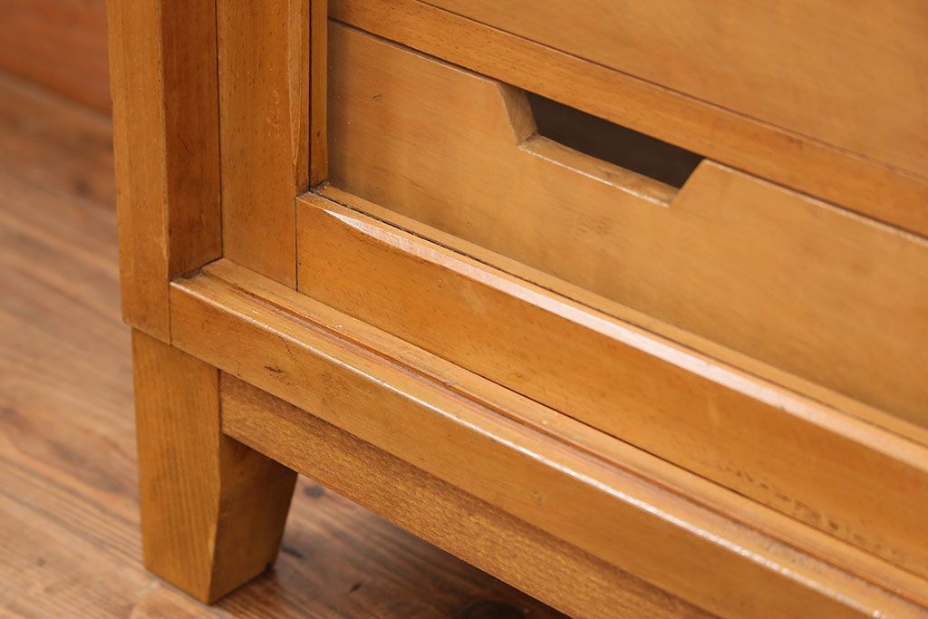 アンティーク家具　アンティーク 引き出し付き薄型脚付き収納棚(1)(キャビネット)