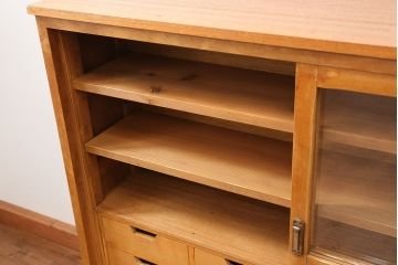 アンティーク家具　アンティーク 引き出し付き薄型脚付き収納棚(1)(キャビネット)