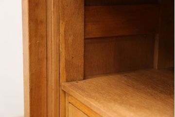 アンティーク家具　アンティーク 引き出し付き薄型脚付き収納棚(1)(キャビネット)