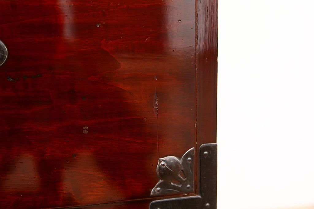 アンティーク家具　古民具・骨董 極上品、状態抜群の美しい前面欅材　米沢箪笥　(時代箪笥)