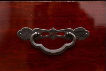 アンティーク家具　古民具・骨董 極上品、状態抜群の美しい前面欅材　米沢箪笥　(時代箪笥)