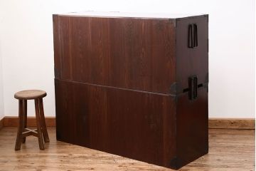 アンティーク家具　古民具・骨董 極上品、状態抜群の美しい前面欅材　米沢箪笥　(時代箪笥)