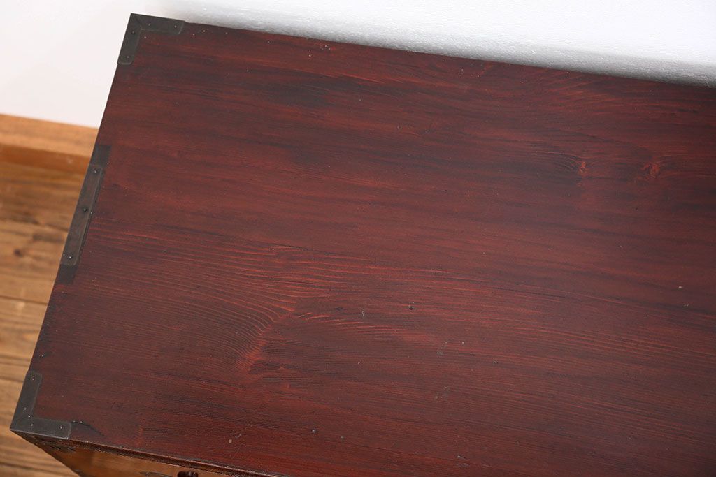 アンティーク家具　古民具・骨董 極上品、状態抜群の美しい前面欅材　米沢箪笥　(時代箪笥)