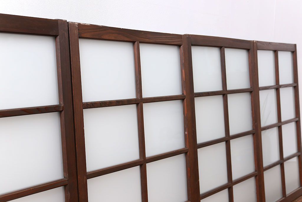 アンティーク　古い木のシンプルなすりガラス入りガラス戸4枚(窓・引き戸)