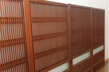 古民具・骨董 美しい裏ガラス入りの格子戸4枚セット(和風建具、引き戸)