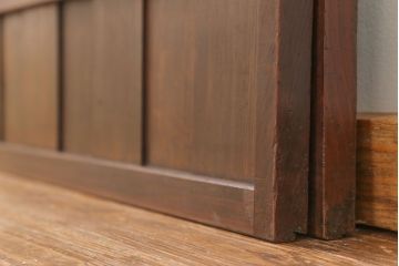 和製アンティーク ダイヤガラス入りの変り型格子戸2枚(裏障子付き)
