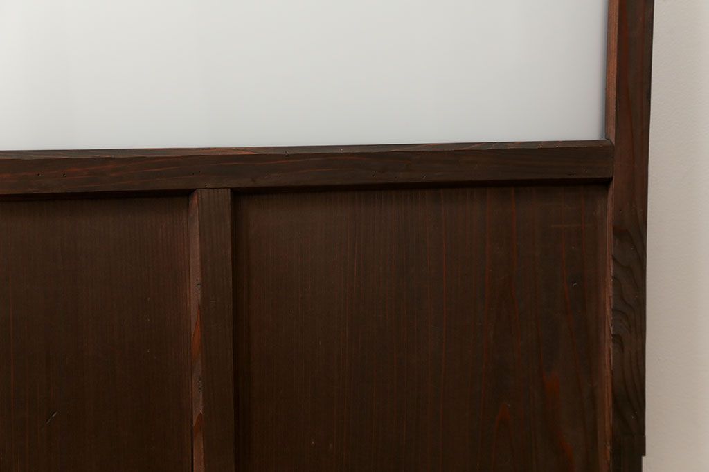 アンティーク ダイヤガラスとすりガラスのシンプルな扉