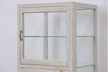 アンティーク家具　アンティークペイント 古いパン屋の縦型ガラスケース(ショーケース)