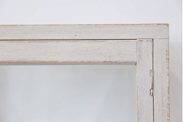 アンティーク家具　アンティークペイント 古いパン屋の縦型ガラスケース(ショーケース)