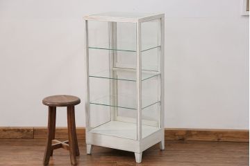 アンティーク家具　アンティークペイント 古いパン屋の縦型ガラスケース(ショーケース)