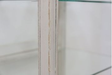 アンティーク家具　アンティークペイント 古いパン屋の縦型ガラスケース(ショーケース)