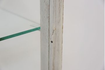 アンティーク家具　アンティークペイント 古いパン屋の縦型ガラスケース(ショーケース)