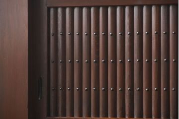 アンティーク家具　古民具・骨董 状態の良い美しい昇り引き出し付き六尺水屋箪笥(近江水屋箪笥、食器棚)