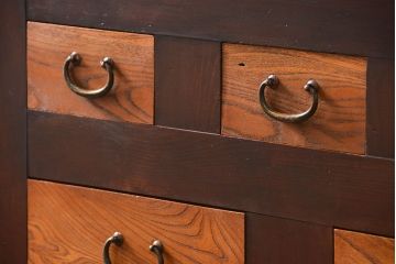 アンティーク家具　古民具・骨董 状態の良い美しい昇り引き出し付き六尺水屋箪笥(近江水屋箪笥、食器棚)