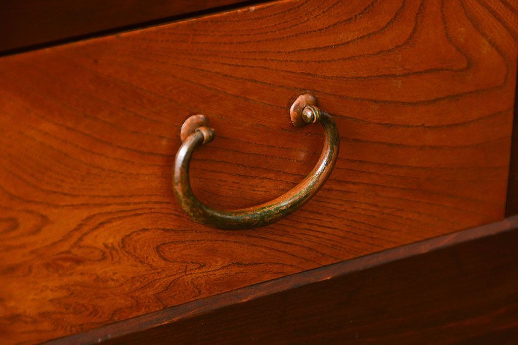 アンティーク家具　古民具・骨董 状態の良い美しい昇り引き出し付き六尺水屋箪笥(近江水屋箪笥、食器棚)