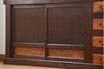 アンティーク家具　古民具・骨董 状態の良い美しい昇り引き出し付き六尺水屋箪笥(近江水屋箪笥、食器棚)