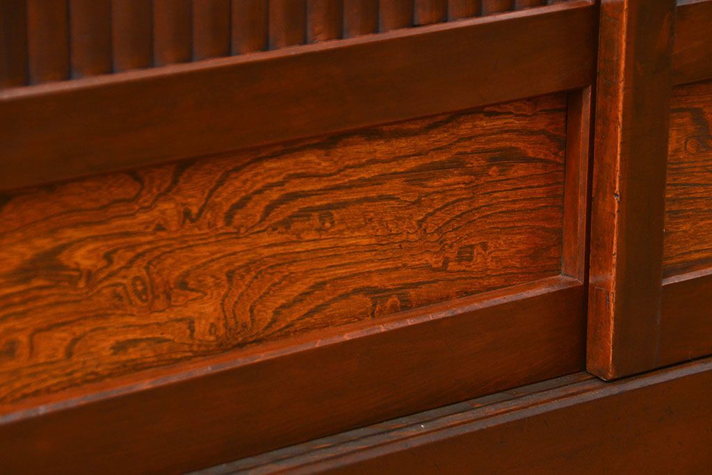 アンティーク家具　古民具・骨董 状態の良い美しい昇り引き出し付き六尺水屋箪笥(近江水屋箪笥、食器棚)