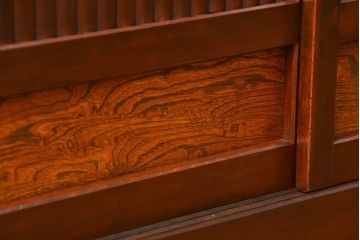 アンティーク家具　古民具・骨董 状態の良い美しい昇り引き出し付き六尺水屋箪笥(近江水屋箪笥、食器棚)