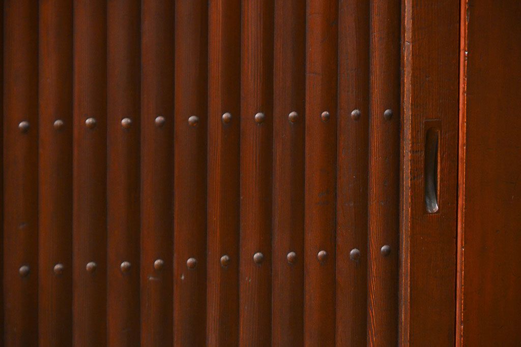 アンティーク家具　古民具・骨董 状態の良い美しい昇り引き出し付き六尺水屋箪笥(近江水屋箪笥、食器棚)