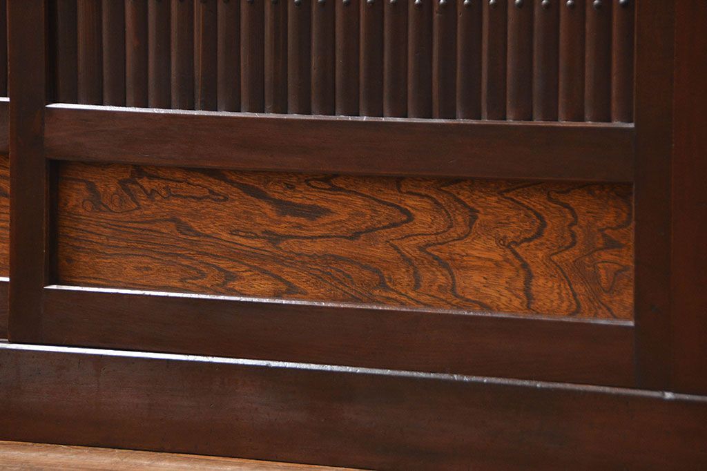 アンティーク家具　古民具・骨董 状態の良い美しい昇り引き出し付き六尺水屋箪笥(近江水屋箪笥、食器棚)