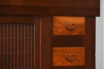 アンティーク家具　古民具・骨董 状態の良い美しい昇り引き出し付き六尺水屋箪笥(近江水屋箪笥、食器棚)