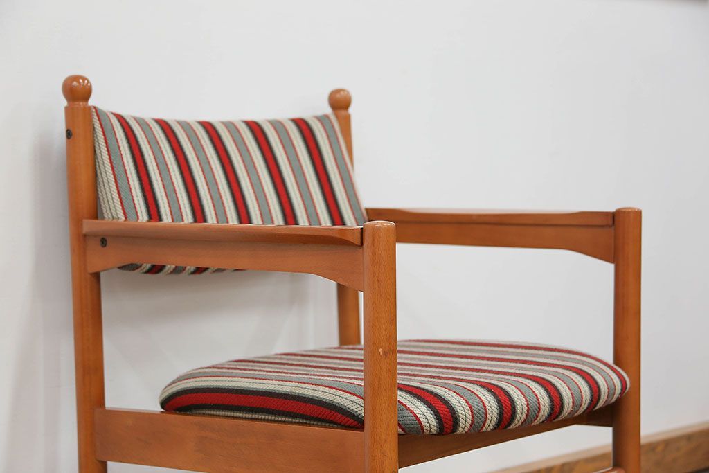 レトロ家具　昭和レトロ 1970年代 ストライプ柄アームチェア(1)(椅子、イス)