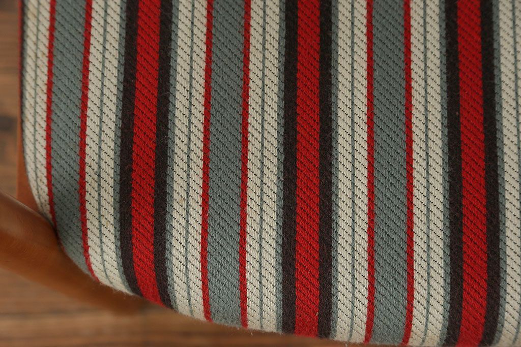 レトロ家具　昭和レトロ 1970年代 ストライプ柄アームチェア(1)(椅子、イス)