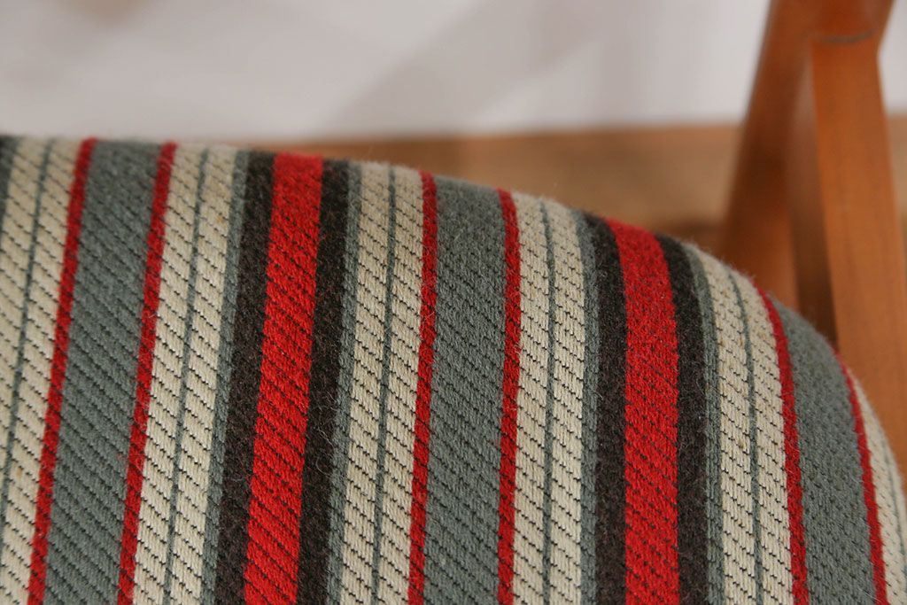 レトロ家具　昭和レトロ 1970年代 ストライプ柄アームチェア(1)(椅子、イス)