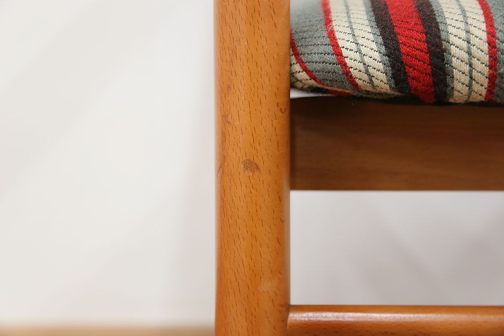 レトロ家具　昭和レトロ 1970年代 ストライプ柄アームチェア(1)(椅子、イス)